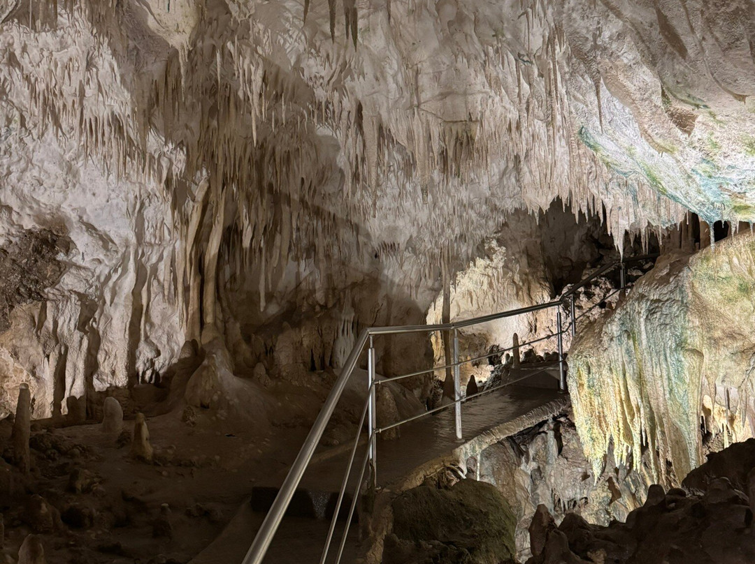 Anemotrypa Cave-Pramanta必去景点