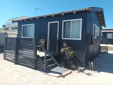 Shark Bay Holiday Cottages主图