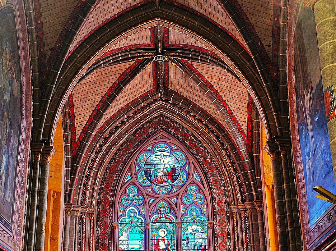 Eglise Saint-Laurent-Parthenay必去景点