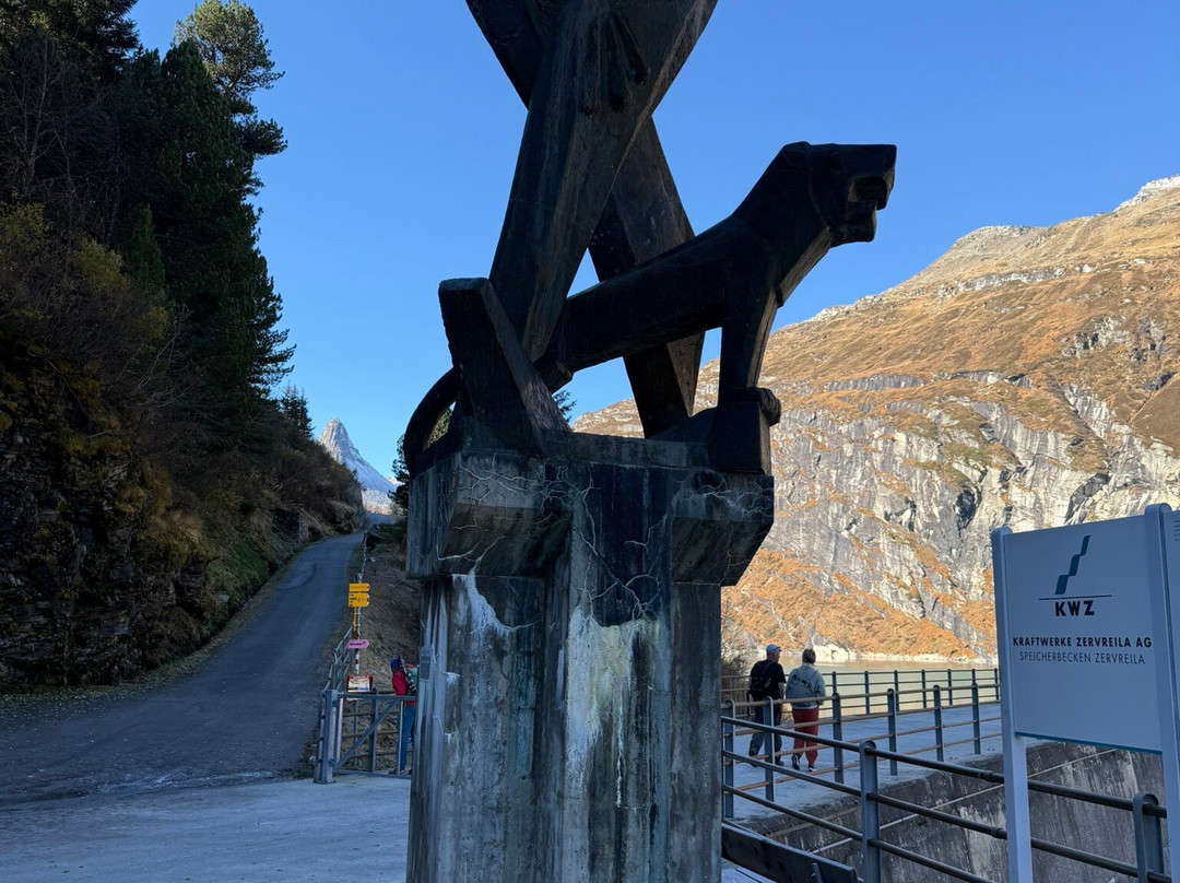 Zervreilastausee und Staumauer-瓦尔斯必去景点