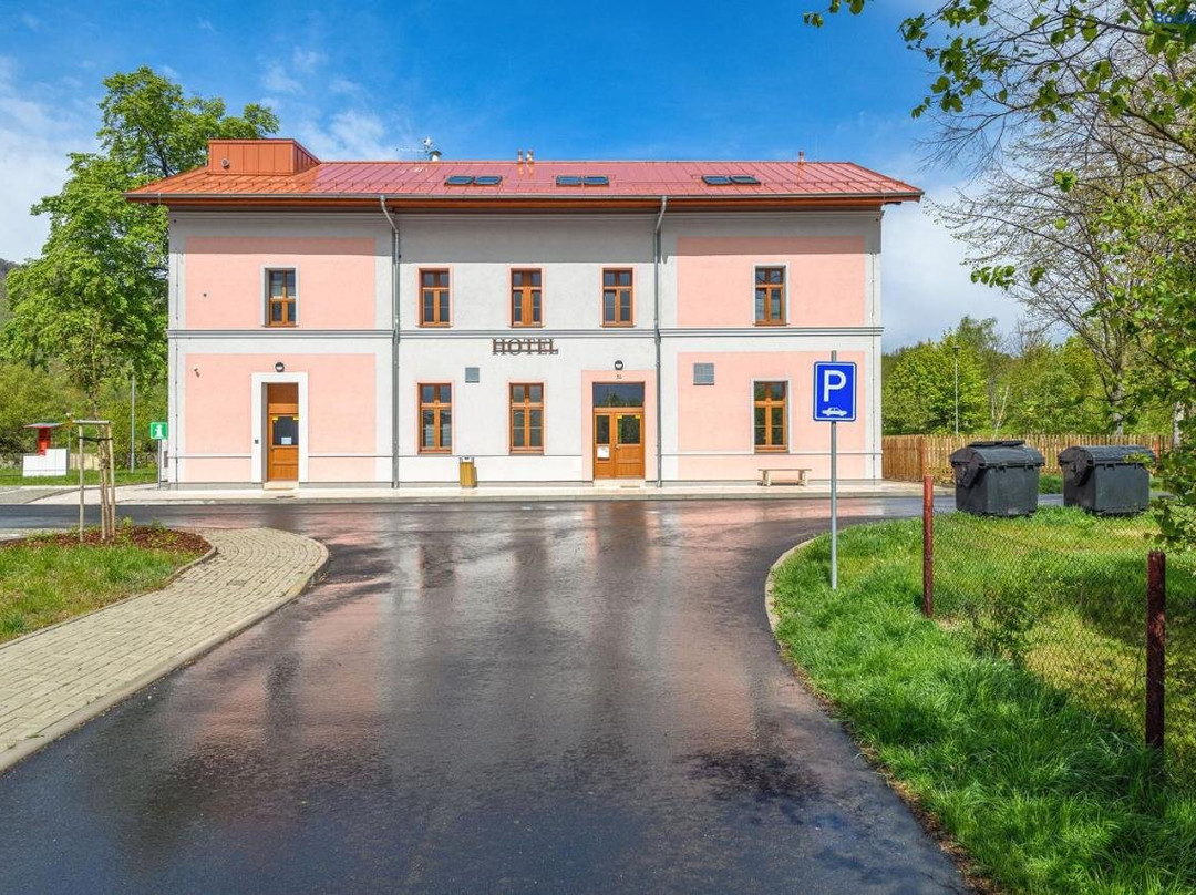 Hotel Nadrazi