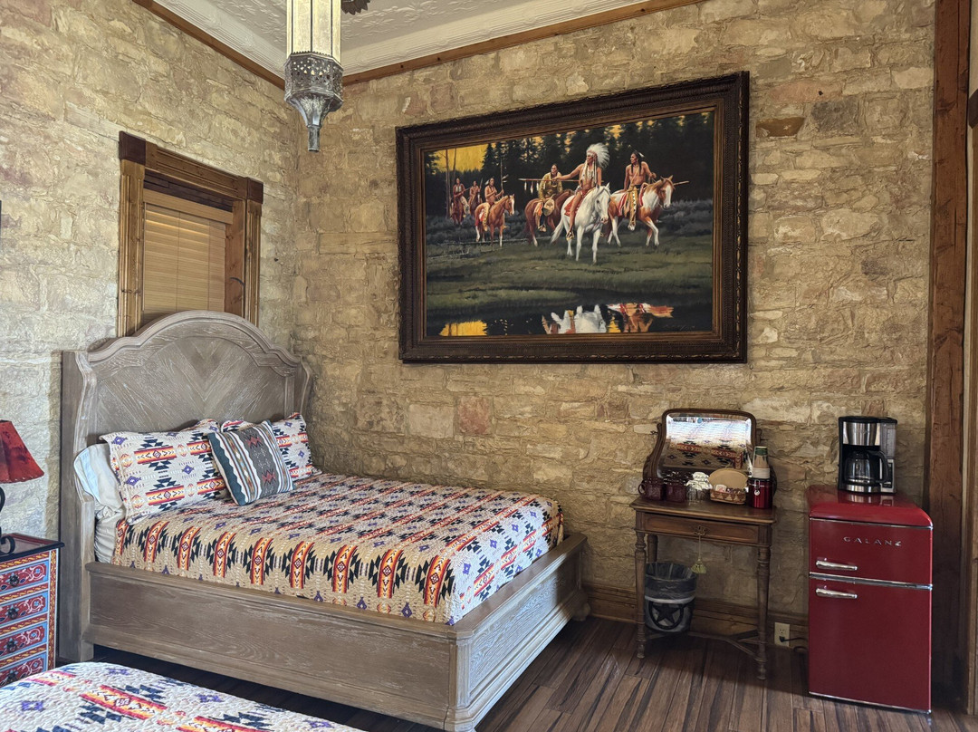 Big Bend Holiday Hotel主图