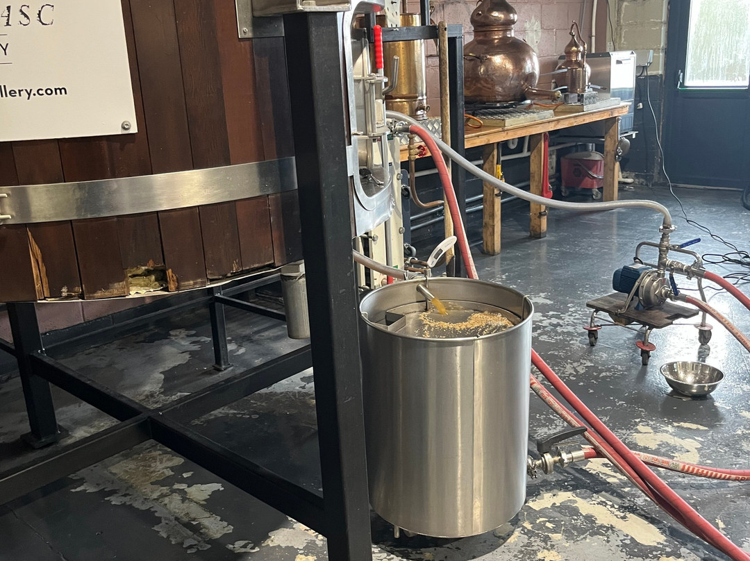 Loch Measc Distillery-Tourmakeady必去景点