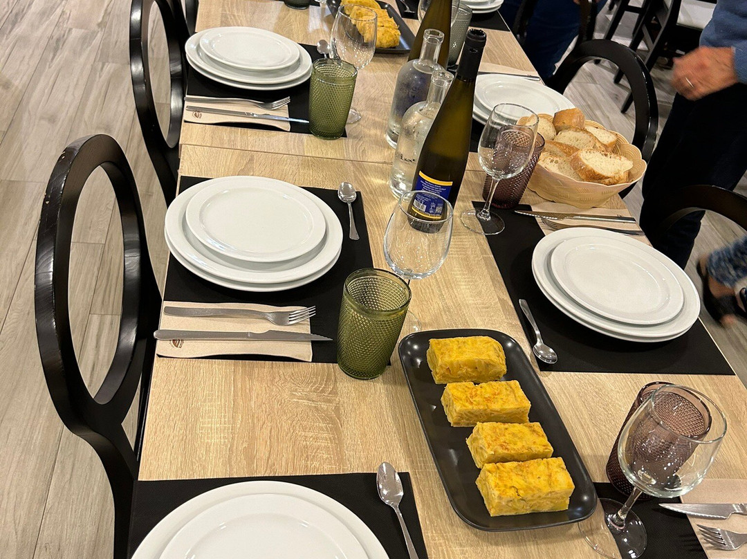 金字塔酒店主图