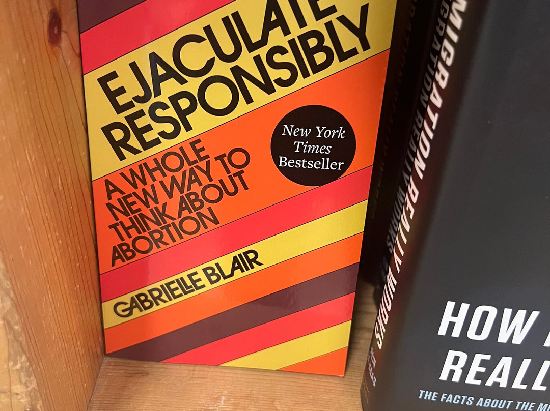 鲍威尔书城-波特兰必去景点