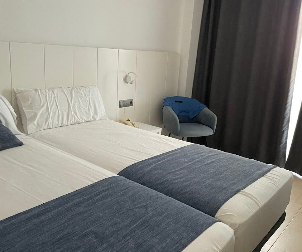 阿尔加布酒店主图