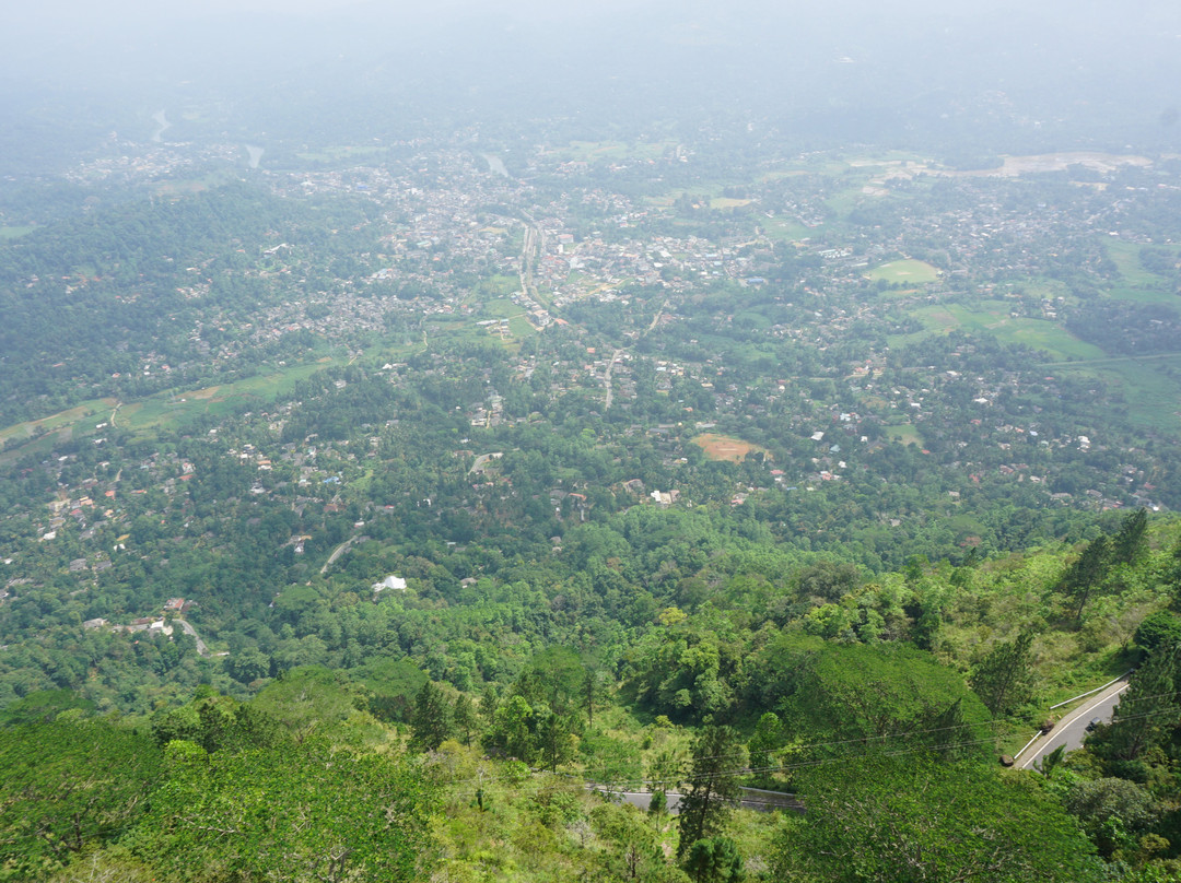 Ambuluwawa Tower-Gampola必去景点
