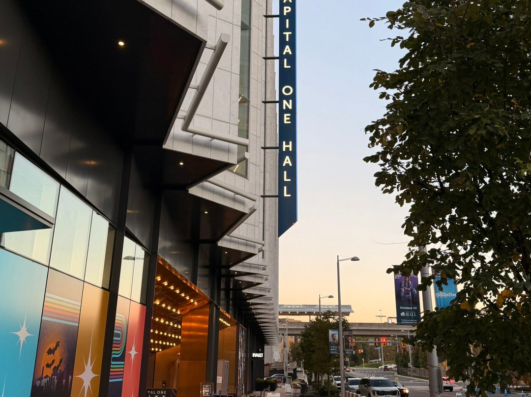 Capital One Hall-泰森角必去景点