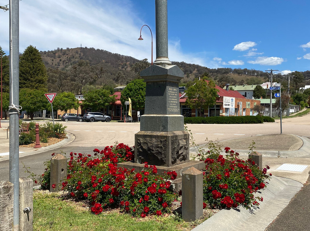 Swifts Creek War Memorial-Swifts Creek必去景点