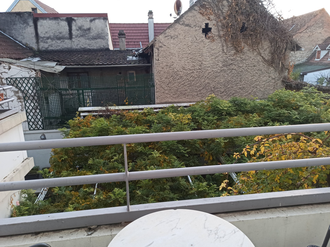 布斯若酒店主图