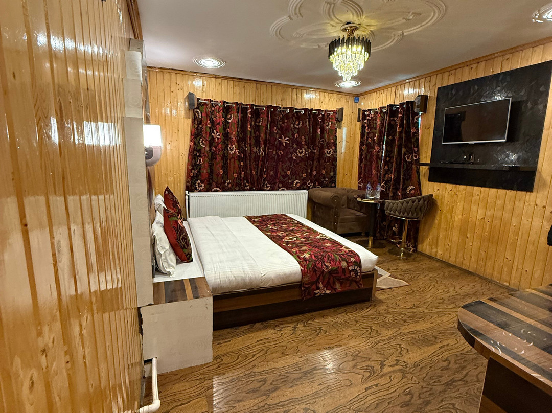 Hotel Divine Inn主图