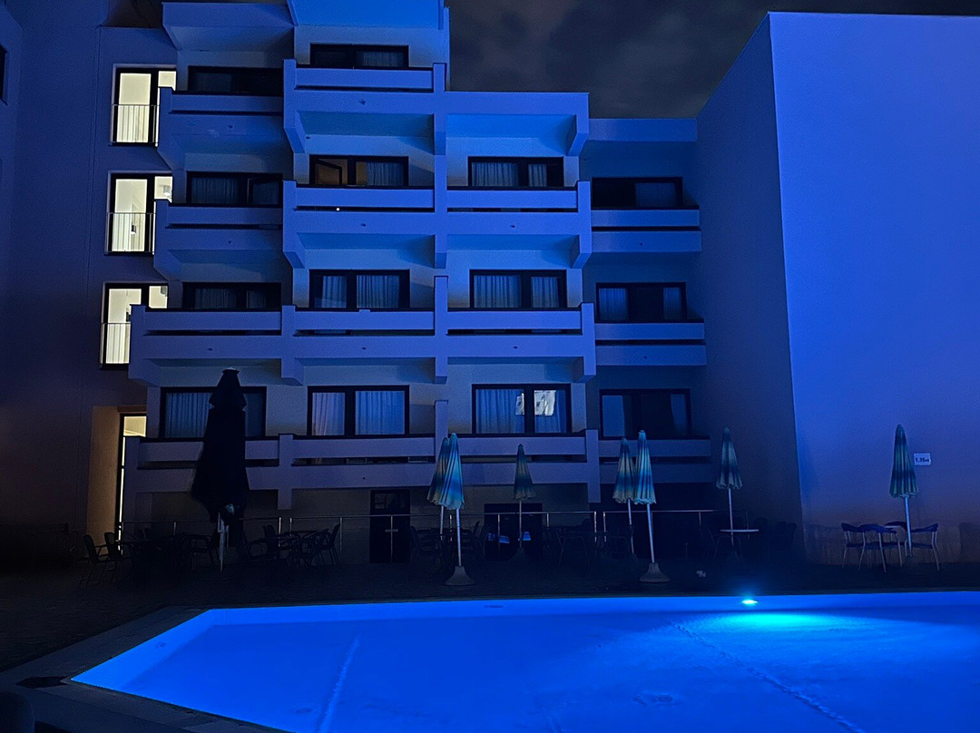 多纳特全包酒店主图