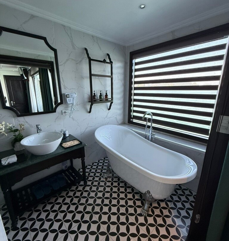 Genesis Regal Cruise-河内必去景点