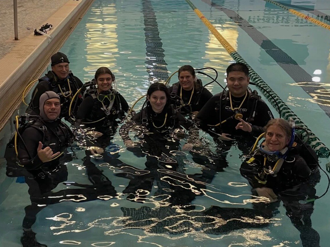 Scuba Guru - Diving Certification and Classes-布兰斯堡必去景点