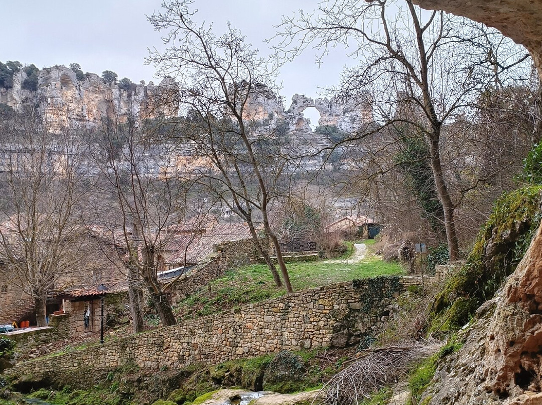 Cueva Del Agua-Orbaneja del Castillo必去景点
