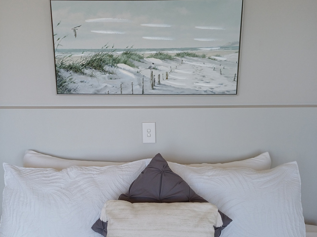 Rocky Cape Retreat主图