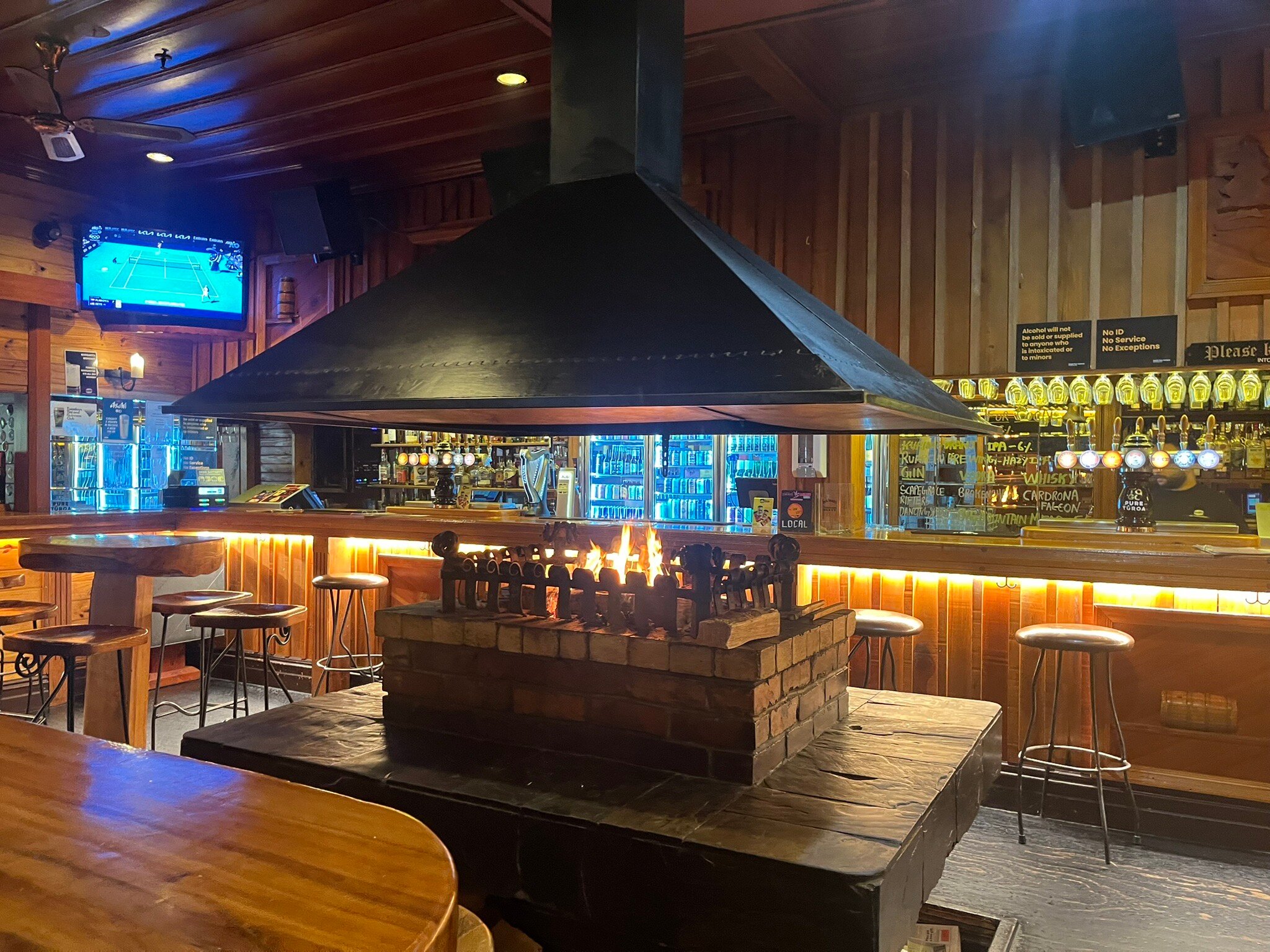 Powderhorn Chateau-官方