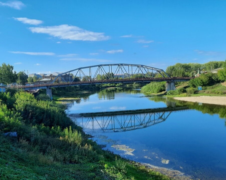 Automobile Bridge Across the Sylva