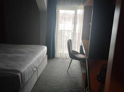 Roof 264 Hotel And Suites主图