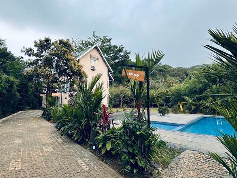 维蒂里格林斯度假村主图