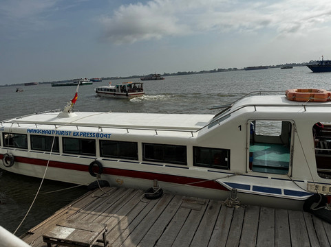 Hang Chau Tourist-朱笃必去景点