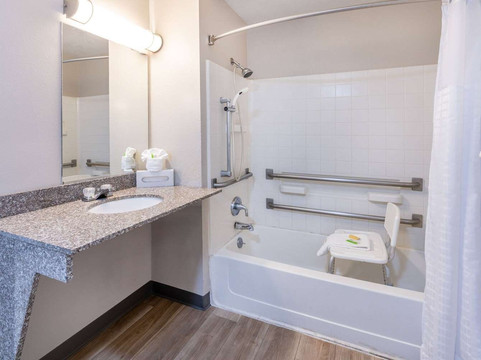 洛斯卢纳斯戴斯酒店