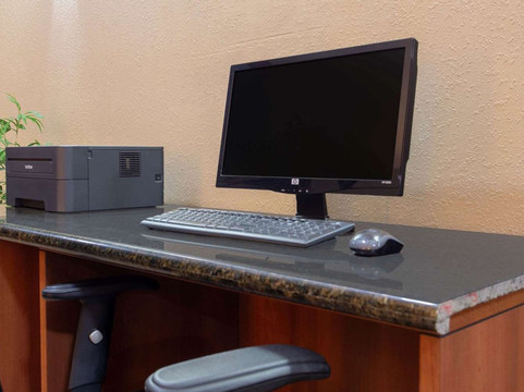 西本德AmericInn酒店主图