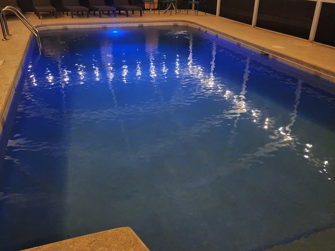 自然海岸的客栈和小屋主图