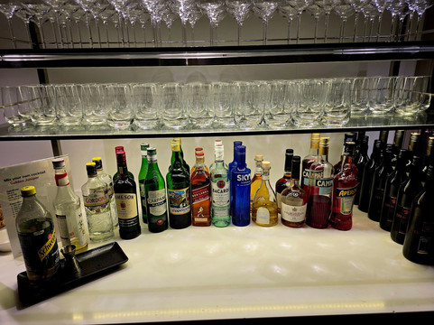 SWISS Business Class Lounge-克洛滕必去景点