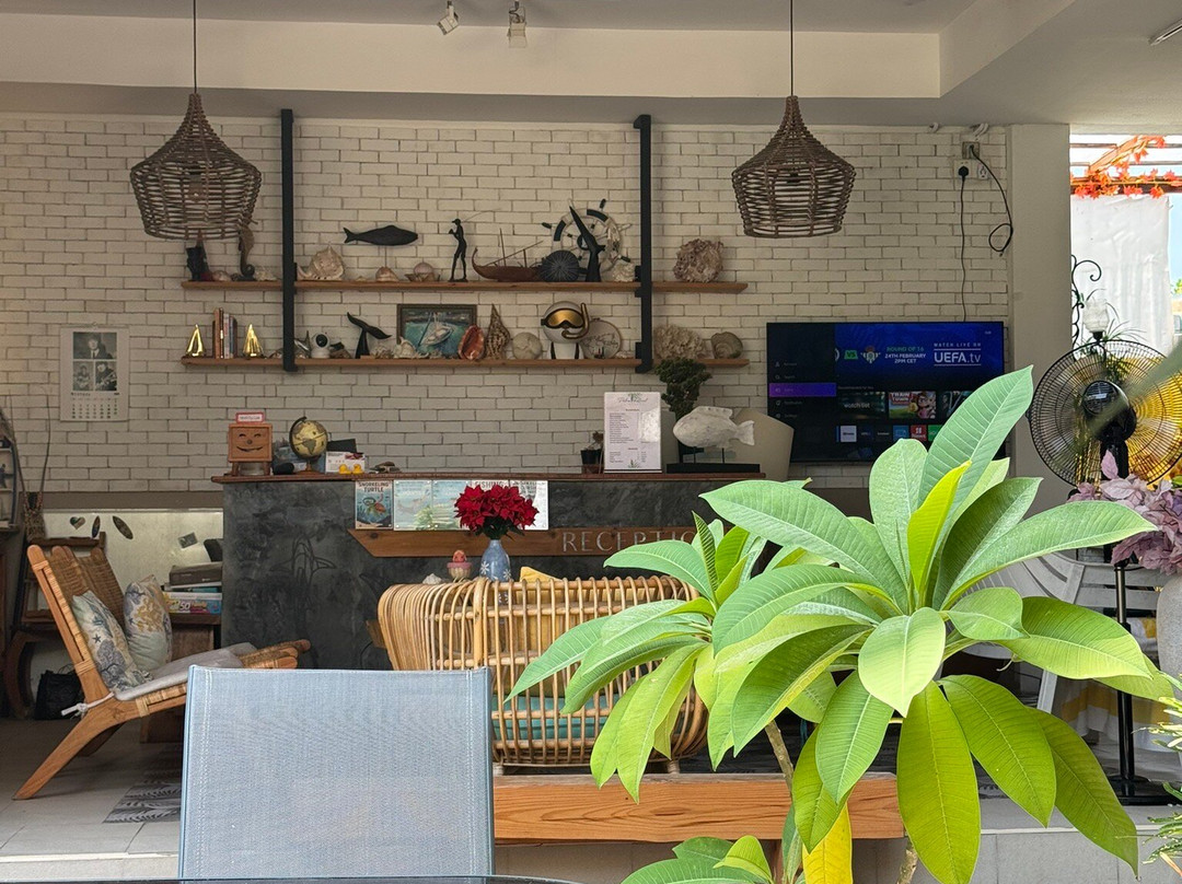 棕榈树休憩酒店主图