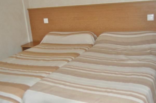 巴黎之家酒店-客卧