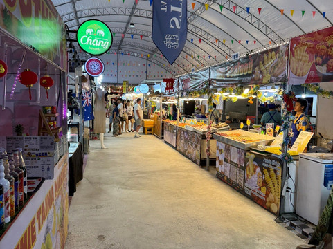 Kata Night Market-卡塔海滩必去景点