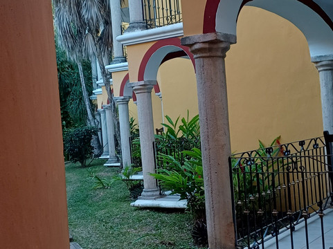 意可特金塔雷佳酒店主图