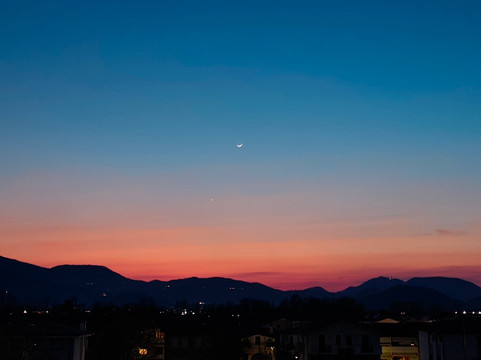 泰尔梅花园酒店主图