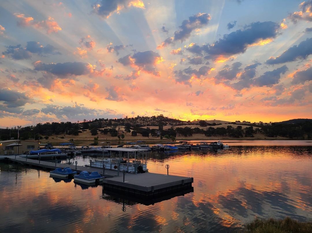 Pardee Lake