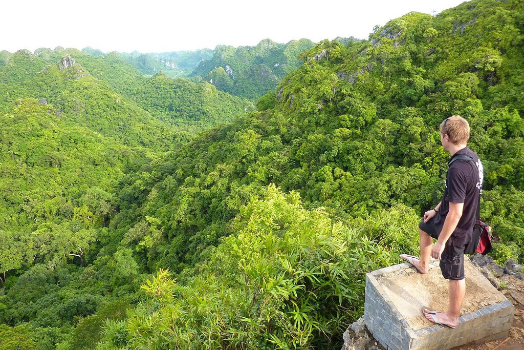Co Do Cave-Cat Ba Town必去景点