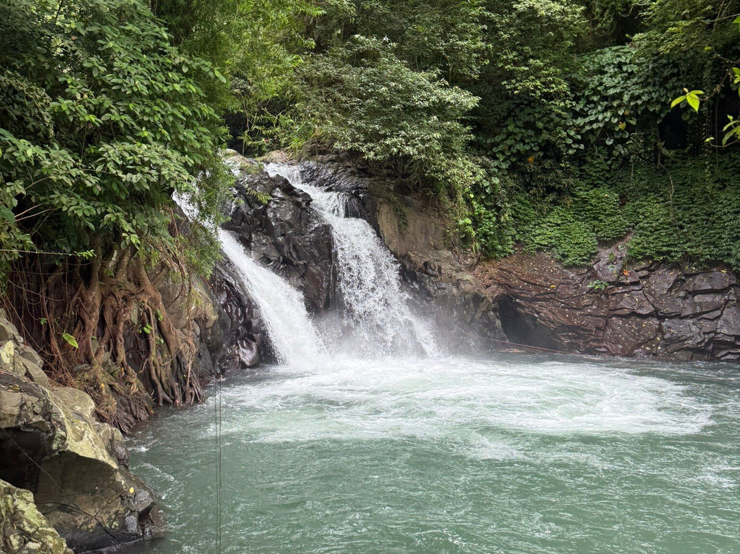 Aling-Aling Waterfall-Sambangan必去景点