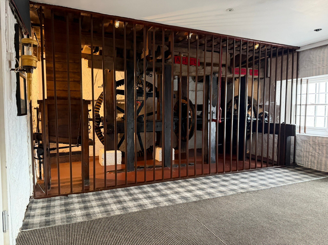The Mill House Hotel & Restaurant主图