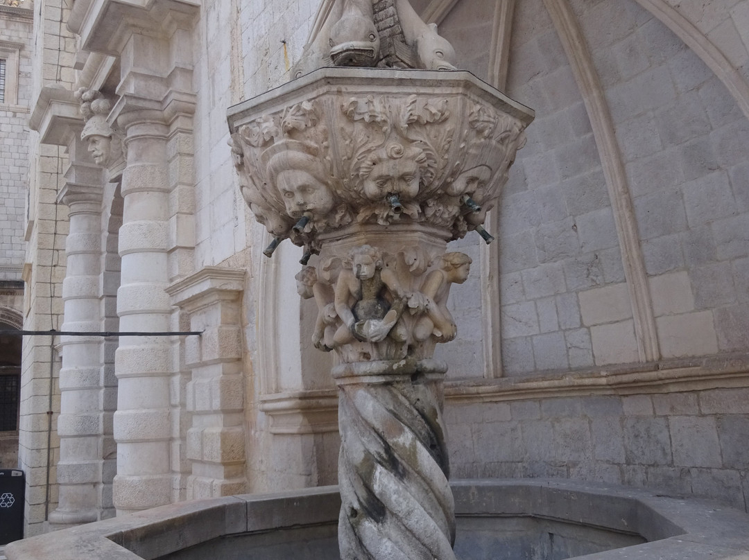 Little Onofrio Fountain-杜布罗夫尼克必去景点