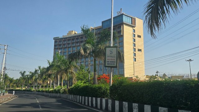 波泰尔的塔吉湖畔-旅行者