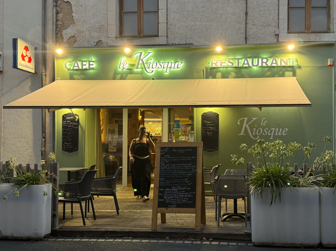 Le Kiosque