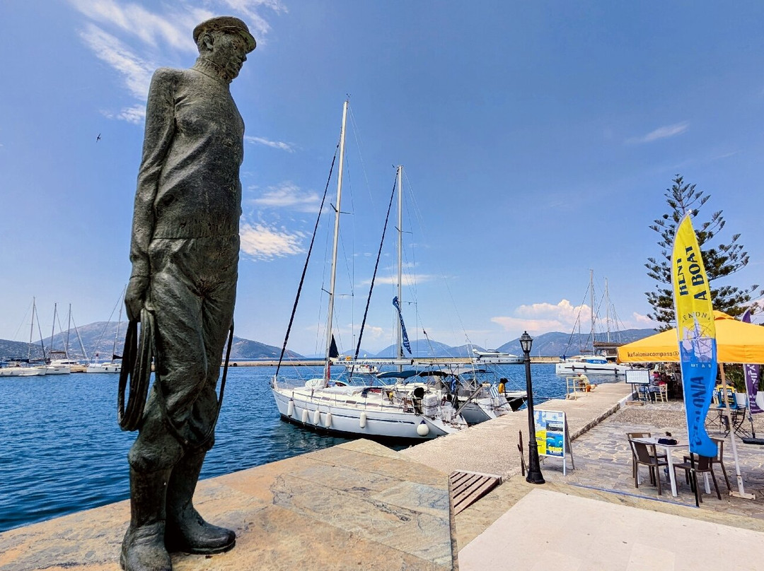 Fisherman Statue-萨米必去景点
