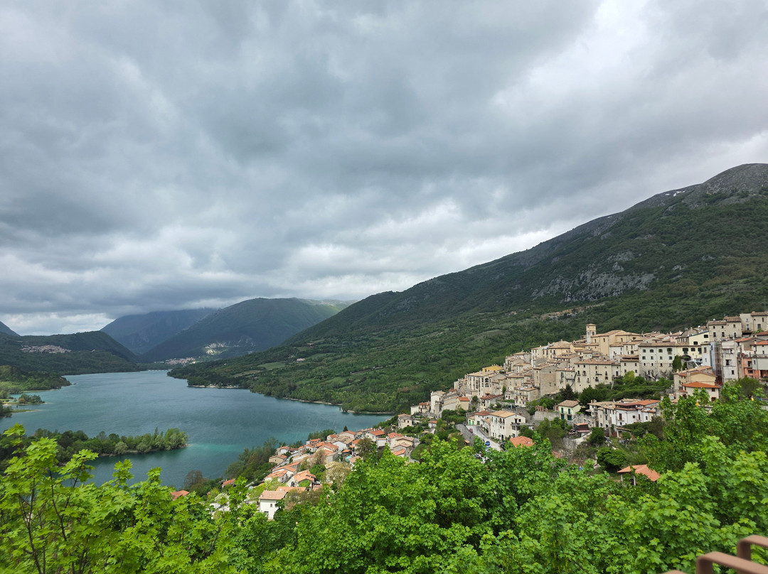 Lago di Barrea-Barrea必去景点