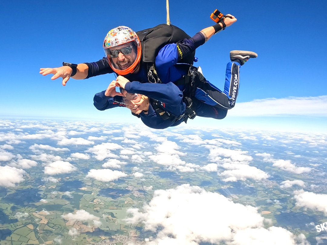 GoSkydive-索尔兹伯里必去景点