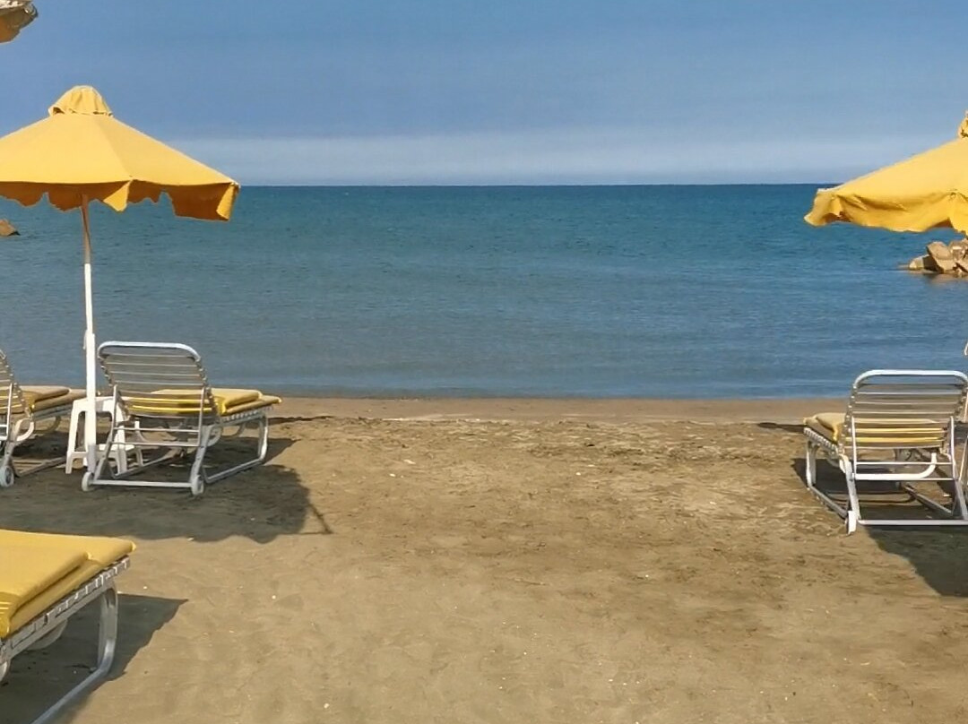 Maia Beach-Agios Theodoros必去景点