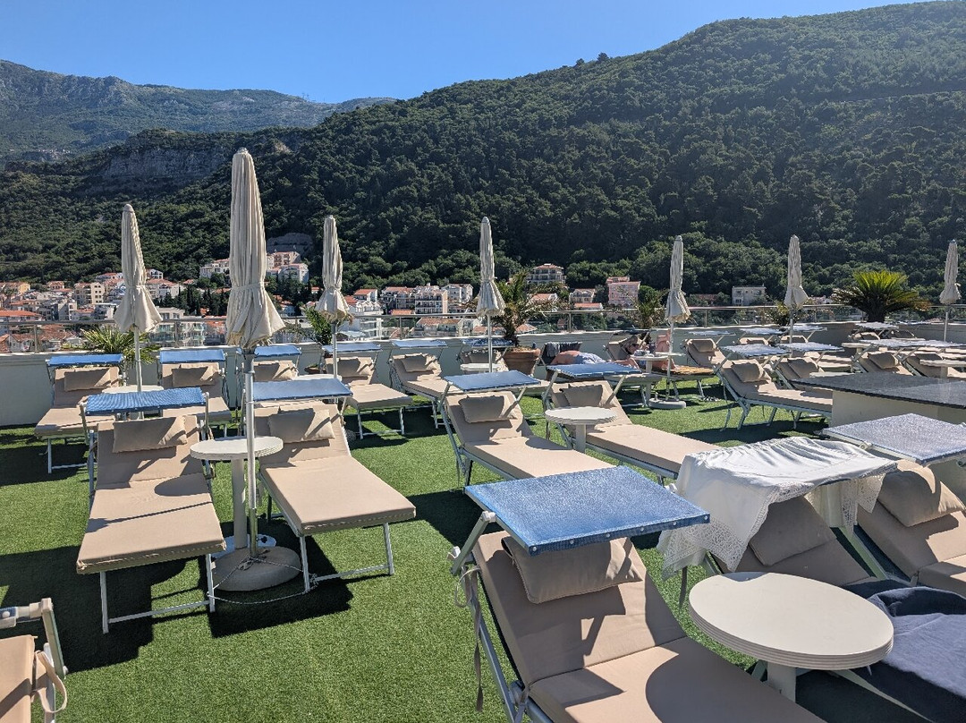 斯拉维亚伊波罗之星波浪酒店主图