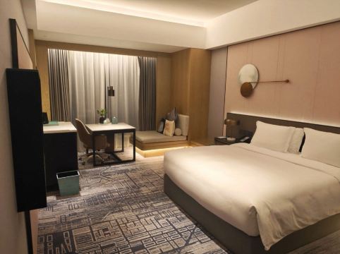 江门保利皇冠假日酒店（园山湖店）-旅行者