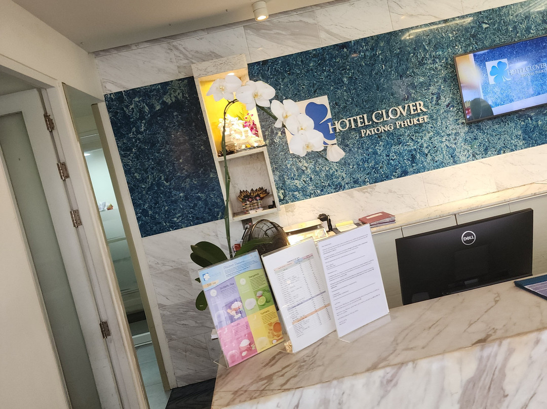 客莱福巴东普吉岛酒店主图