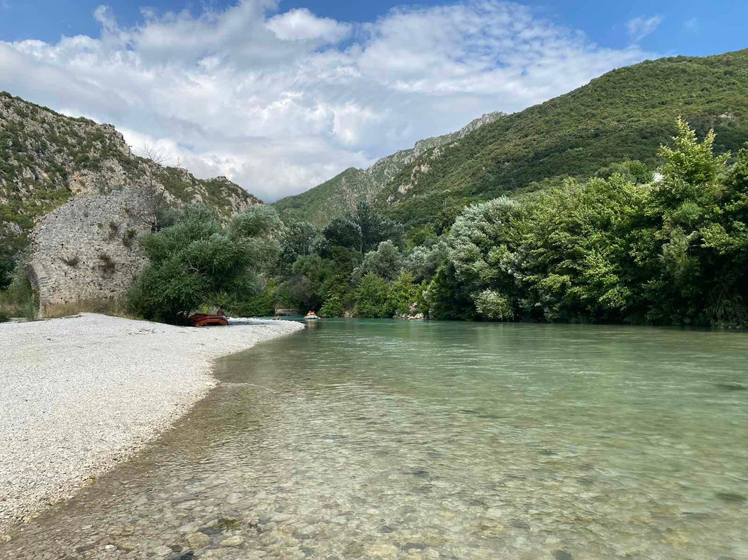 Acheron River-帕尔加必去景点
