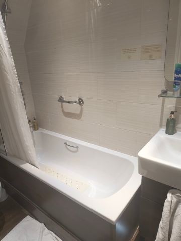 北约克郡瑟斯克金羊毛酒店-旅行者